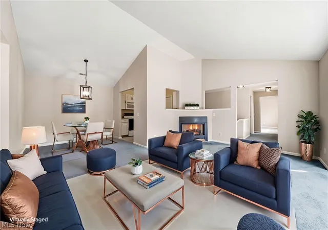 Listing Photo 3 - Condo for sale in building located at 7270 Vlg Dr, Concord, OH 44060