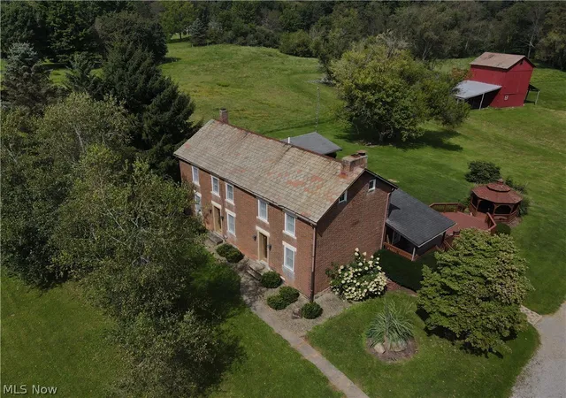 Photo 2 of Single family home for sale at 44876 State Route 517, Columbiana, OH 44408 | MLS# 5240821 | Listing updated on 2026-08-30