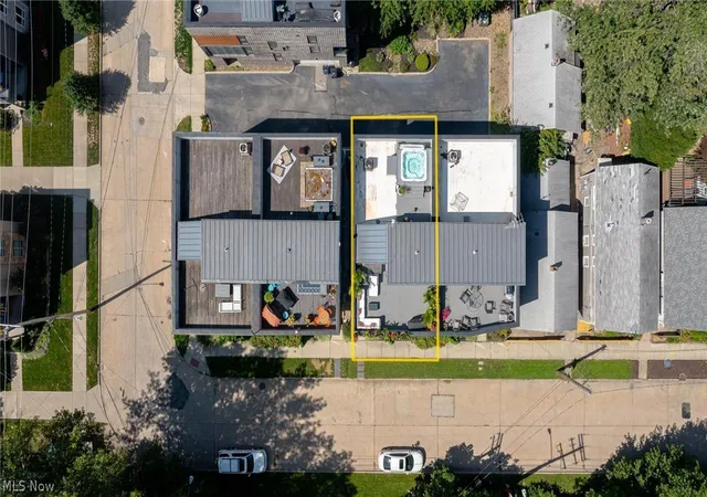 Photo 4 of Single family home for sale at 2136 W 17Th St, Cleveland, OH 44113 | MLS# 5240764 | Listing updated on 2026-08-30