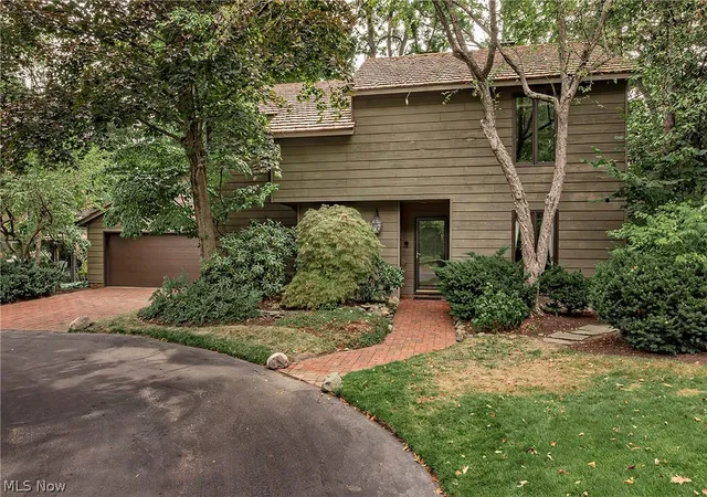 Single family home for sale at 12616 Cedar Rd, Cleveland Heights, OH 44106 | MLS# 5233608