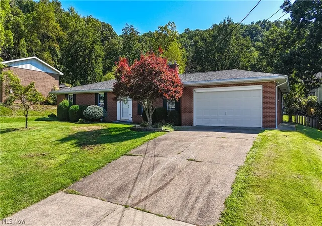 5th image of 942 Pine St, Belpre, OH 45714 | MLS# 5239359
