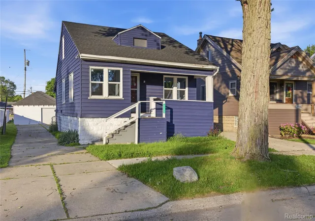 Photo 1 of Single family home for sale at 23930 Elmira St, Saint Clair Shores, MI 48082 | MLS# 20261040705 | Listing updated on 2026-09-10