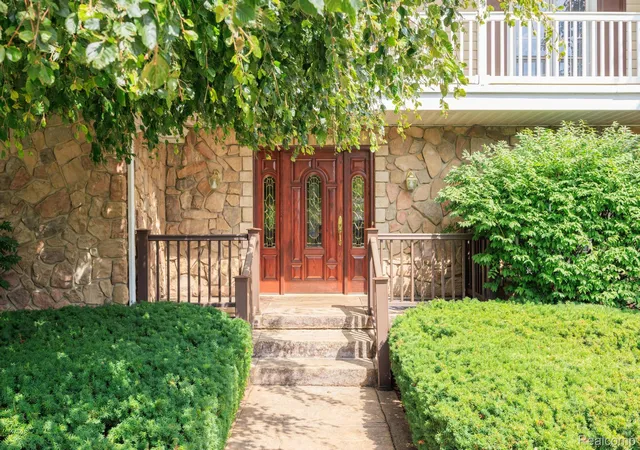 55th image of 9705 Burning Tree Dr, Grand Blanc, MI 48439 | MLS# 20261058713