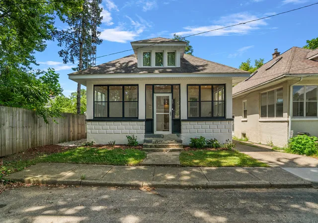 1st image of 63 Iris Pl Ne, Grand Rapids, MI 49503 | MLS# 65026041062