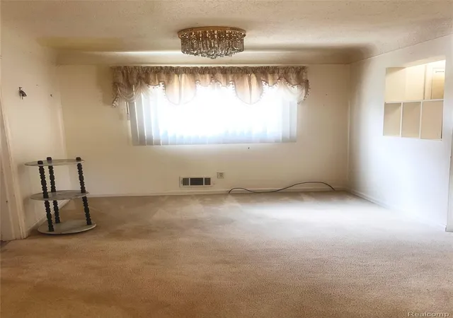4th image of 1603 W Mott Ave, Flint City Genesee, MI 48504 | MLS# 20261062613