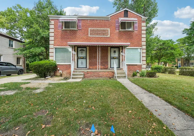 1st image of 13610 Pearson St, Oak Park, MI 48237 | MLS# 81026041688