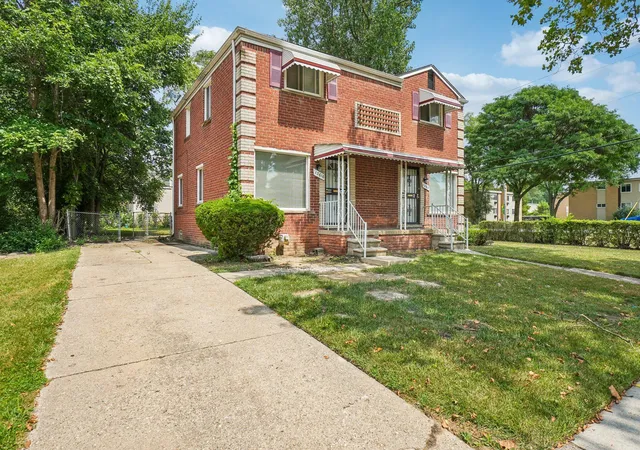 2nd image of 13610 Pearson St, Oak Park, MI 48237 | MLS# 81026041688