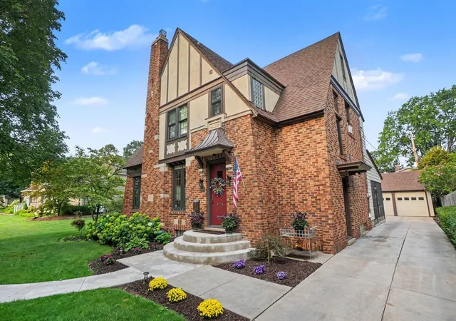 4th image of 566 Lawndale Ct, Holland, MI 49423 | MLS# 71026042384