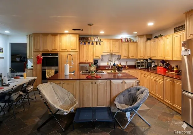 Photo 4 of Single family home for sale at 2568 Valentine Rd, Lapeer, MI 48446 | MLS# 20261064744 | Listing updated on 2026-09-03