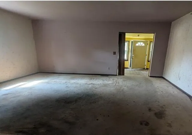Photo 2 of Single family home for sale at 1450 Flamingo St, Wixom, MI 48393 | MLS# 81026043831 | Listing updated on 2026-08-20