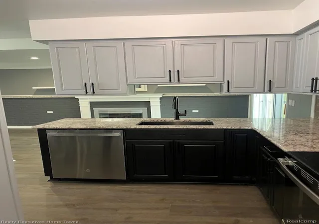 Photo 3 of Single family home for sale at 25015 Orchid St, Harrison Charter Township Macomb, MI 48045 | MLS# 20261068262 | Listing updated on 2026-08-31