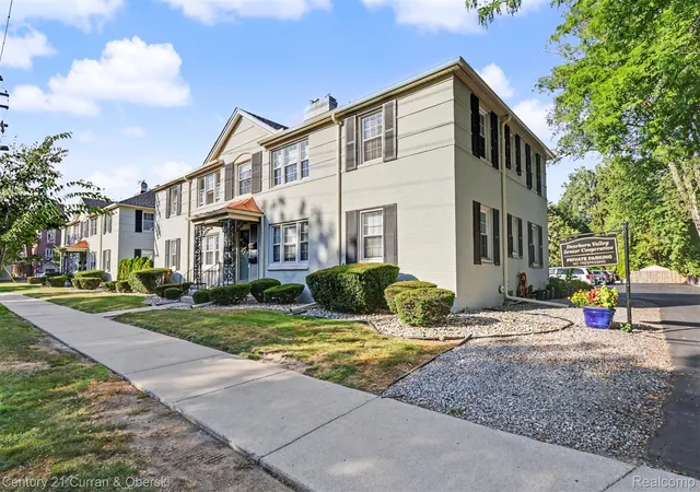 Photo 2 of Condo for sale at 726 S Military St, Dearborn City Wayne, MI 48124 | MLS# 20261068715 | Listing updated on 2026-08-31