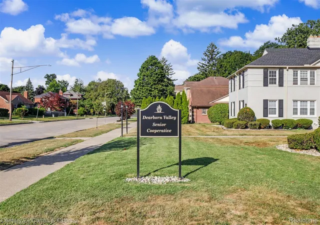 Photo 3 of Condo for sale at 726 S Military St, Dearborn City Wayne, MI 48124 | MLS# 20261068715 | Listing updated on 2026-08-31