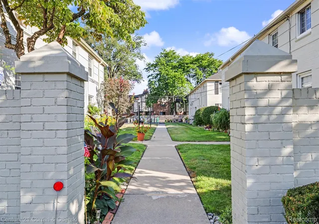 Photo 4 of Condo for sale at 726 S Military St, Dearborn City Wayne, MI 48124 | MLS# 20261068715 | Listing updated on 2026-08-31