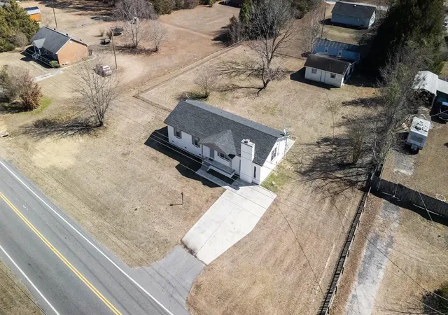 3rd image of 463 Lake Edisto Rd, Orangeburg, SC 29118 | MLS# 26022780