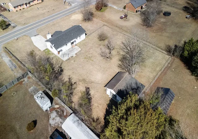 4th image of 463 Lake Edisto Rd, Orangeburg, SC 29118 | MLS# 26022780