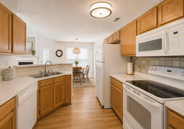 Photo 4 of Single family home for sale at 3237 Morningdale Dr, Mount Pleasant, SC 29466 | MLS# 26022683 | Listing updated on 2026-09-15