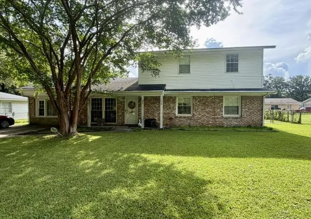 Photo 3 of Single family home for sale at 136 Blossom St, Goose Creek, SC 29445 | MLS# 26021994 | Listing updated on 2026-09-26