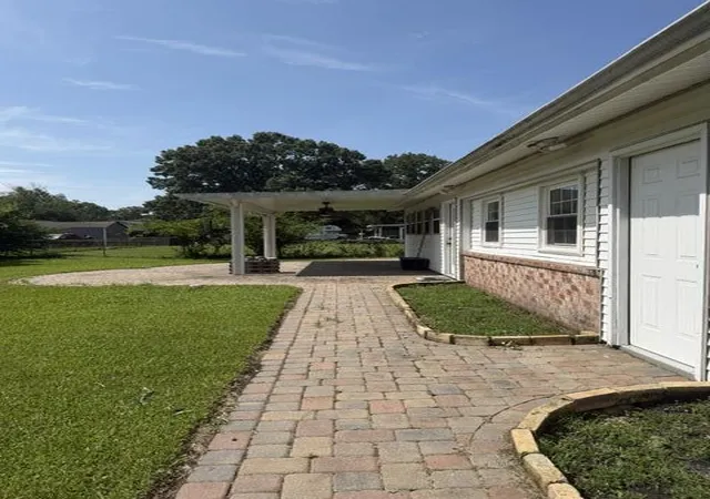 Photo 3 of Single family home for sale at 136 Blossom St, Goose Creek, SC 29445 | MLS# 26021994 | Listing updated on 2026-09-26