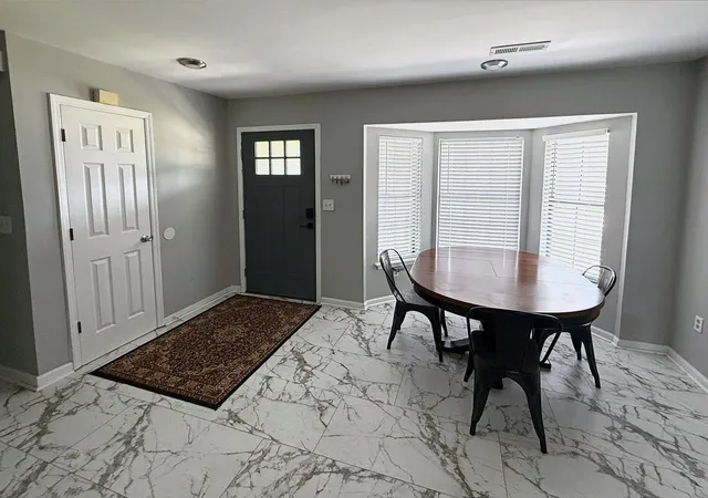 3rd image of 1539 Kentwood Cir, Charleston, SC 29412 | MLS# 26023080