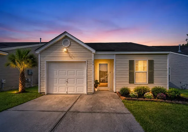 Photo 1 of Single family home for sale at 104 Tyger St, Summerville, SC 29485 | MLS# 26021036 | Listing updated on 2026-09-15