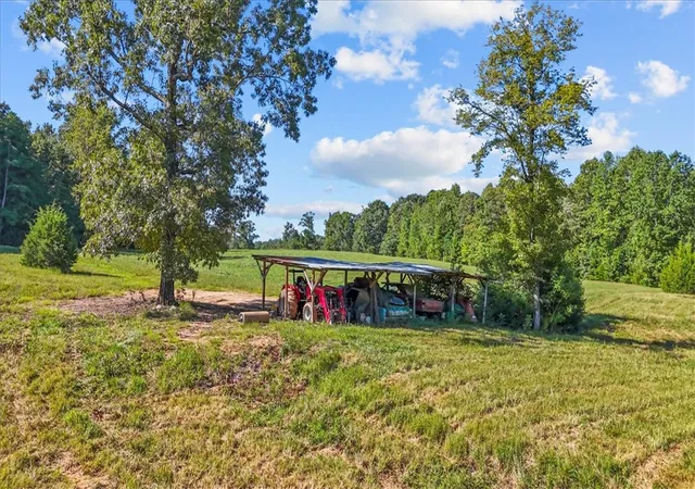 Photo 4 of House for sale at 1443 Henderson Rd, Gray Court, SC 29645 | MLS# 20291977 | Listing updated on 2026-08-20