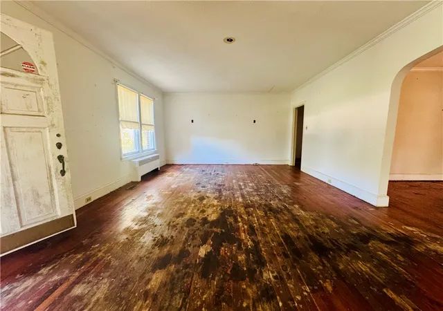 Photo 4 of Single family home for sale at 302 Chestnut St, Abbeville, SC 29620 | MLS# 20292043 | Listing updated on 2026-09-07