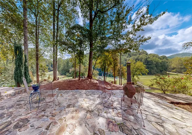Photo 2 of Single family home for sale at 2111 Moorefield Memorial Hwy, Pickens, SC 29671 | MLS# 20293860 | Listing updated on 2026-10-04