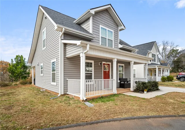 3rd image of 104 Royalview Dr, Anderson, SC 29624 | MLS# 20295087