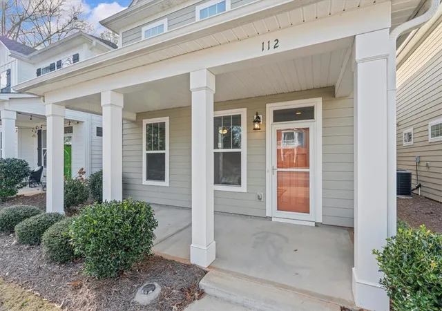 Photo 3 of Single family home for sale at 112 Fuller Est Dr, Clemson, SC 29631 | MLS# 20296229 | Listing updated on 2026-08-19