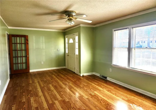 Photo 2 of Sale Pending at 109 Pine Tree Ln, Anderson, SC 29625 | MLS# 20296369 | Listing updated on 2026-08-25