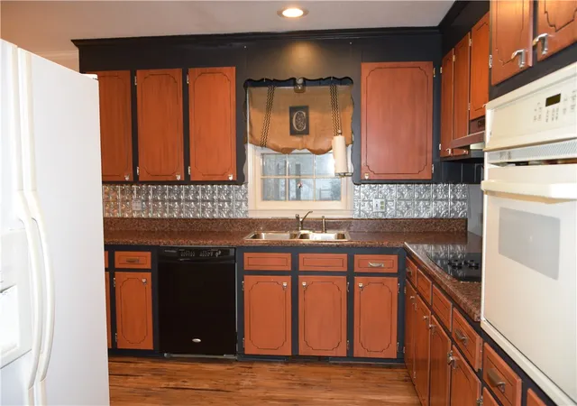 Photo 4 of Sale Pending at 109 Pine Tree Ln, Anderson, SC 29625 | MLS# 20296369 | Listing updated on 2026-08-25