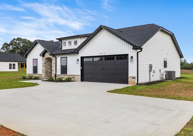 Photo 3 of Single family home for sale at 2812 Smith Mcgee Rd, Iva, SC 29655 | MLS# 20296740 | Listing updated on 2026-08-29