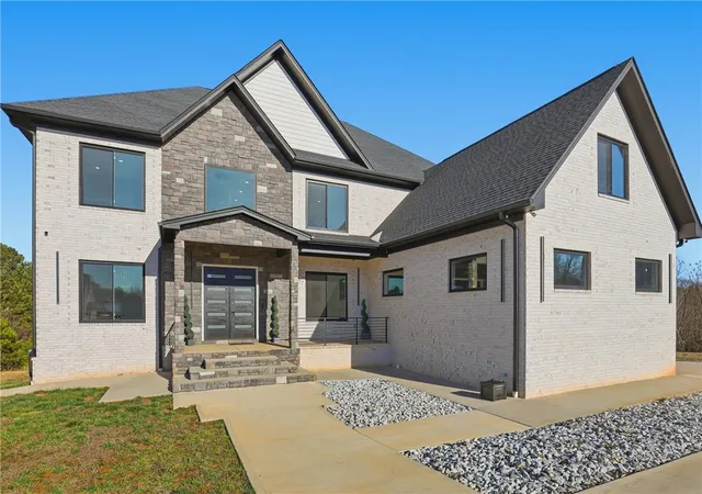 Photo 1 of Single family home for sale at 2407 Watkins Rd Ext, Anderson, SC 29625 | MLS# 20297121 | Listing updated on 2026-08-25