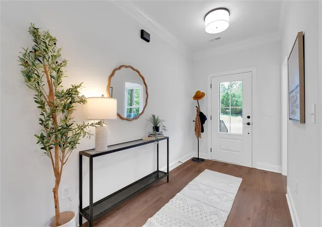 Photo 3 of Single family home for sale at 408 Falcons Lair W Dr, Walhalla, SC 29691 | MLS# 20297415 | Listing updated on 2026-09-28