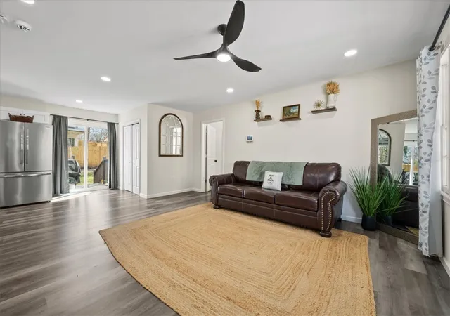 Photo 2 of Single family home for sale at 129 Holloway Blvd, Belton, SC 29627 | MLS# 20297616 | Listing updated on 2026-08-28
