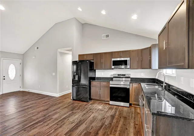 Photo 2 of Single family home for sale at 7 W 2nd Street, Williamston, SC 29697 | MLS# 20297639 | Listing updated on 2026-09-09