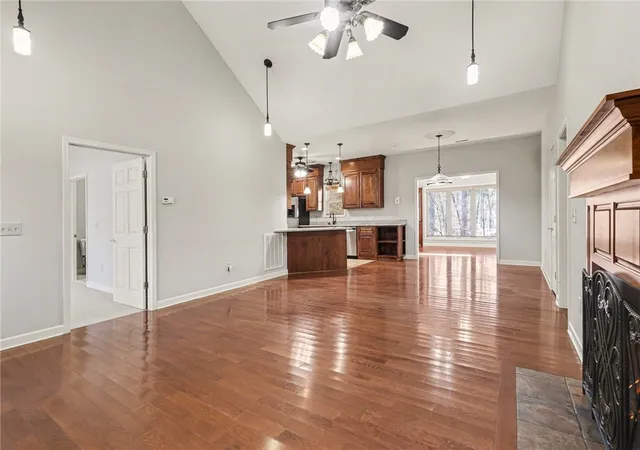 3rd image of 109 Oak Crest Cir, Seneca, SC 29672 | MLS# 20297539