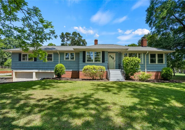 Photo 2 of Single family home for sale at 1509 Tindall Ave, Anderson, SC 29621 | MLS# 20298022 | Listing updated on 2026-09-18