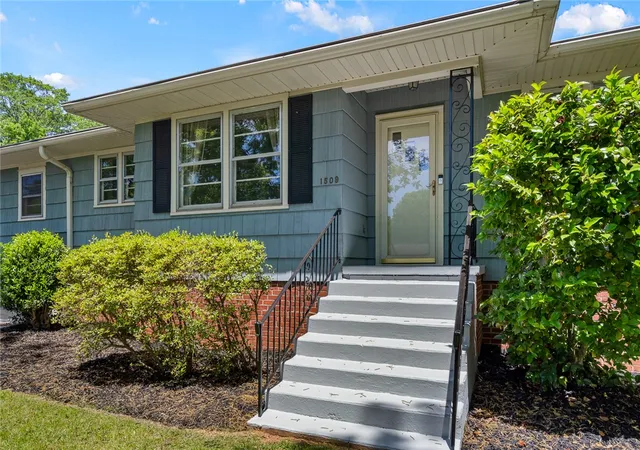 Photo 3 of Single family home for sale at 1509 Tindall Ave, Anderson, SC 29621 | MLS# 20298022 | Listing updated on 2026-09-18
