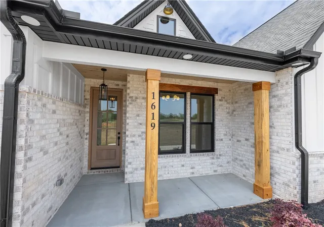 4th image of 1619 Old Dobbins Brg Rd, Townville, SC 29689 | MLS# 20298366
