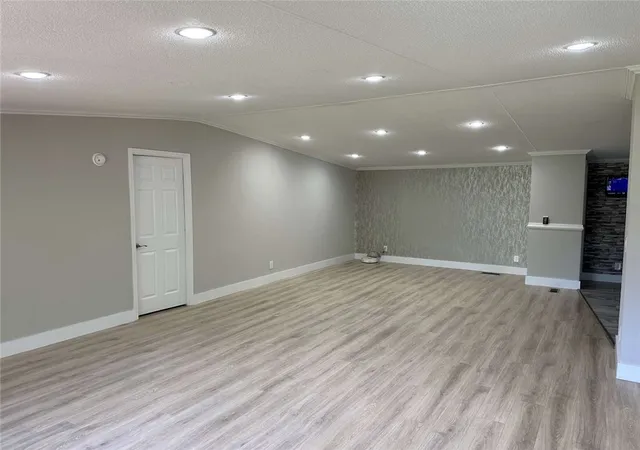 Photo 2 of Manufactured home for sale at 207 Capeview Ln, Anderson, SC 29626 | MLS# 20298619 | Listing updated on 2026-08-28