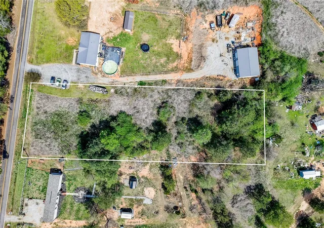 Photo 3 of Sale Pending at 213 Evergreen Church Ln, Starr, SC 29684 | MLS# 20298853 | Listing updated on 2026-09-04