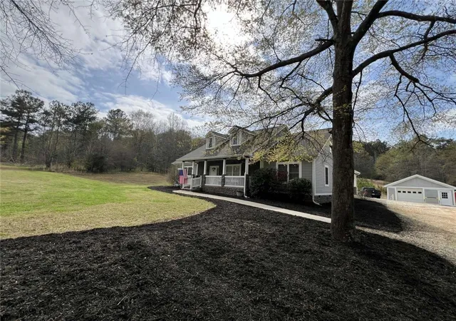 Photo 3 of Single family home for sale at 119 Boulden Rd, Fair Play, SC 29643 | MLS# 20299132 | Listing updated on 2026-09-18
