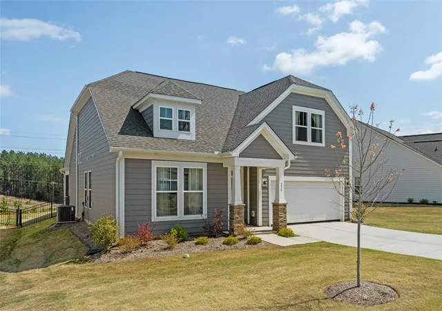 Photo 1 of Single family home for sale at 215 Founders Blvd, Central, SC 29630 | MLS# 20299422 | Listing updated on 2026-09-06