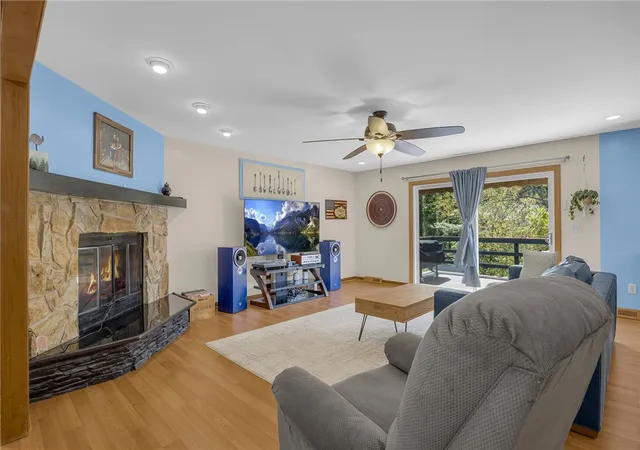 Photo 4 of Single family home for sale at 1002 Berkeley Dr, Clemson, SC 29631 | MLS# 20299437 | Listing updated on 2026-08-19