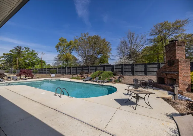 2nd image of 209 Calhoun St, Clemson, SC 29631