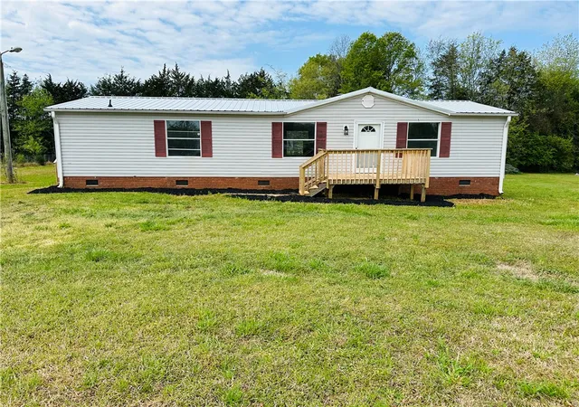 Photo 1 of Manufactured home for sale at 134 Arabian Way, Anderson, SC 29626 | MLS# 20299931 | Listing updated on 2026-09-08