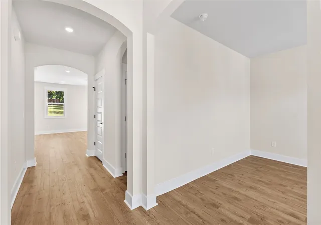 Photo 3 of Single family home for sale at 124 Tiger Lily Dr, Anderson, SC 29621 | MLS# 20300161 | Listing updated on 2026-09-06