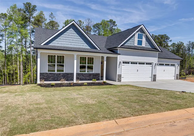 Photo 3 of Single family home for sale at 123 Hideaway Ln, Easley, SC 29640 | MLS# 20300373 | Listing updated on 2026-08-19